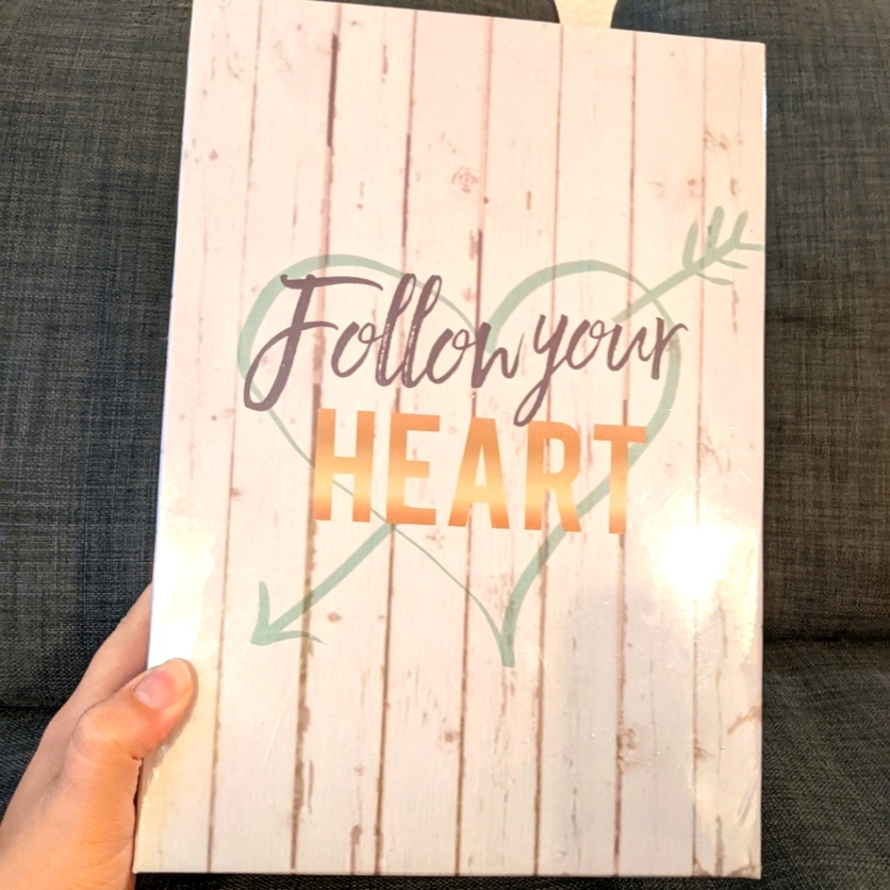 Follow Your Heart Photo Box!
